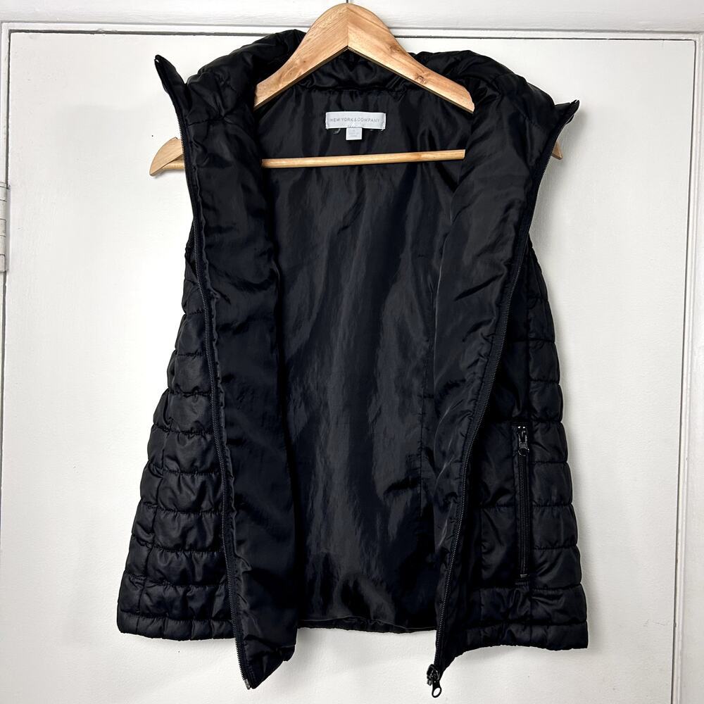 New York & Company Black Puffer Vest Outerwear Women's size Medium NY & Co - Picture 6 of 6